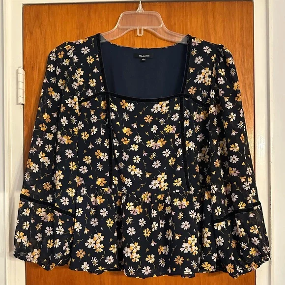 Madewell Blue Puff Sleeve Blouse with Ruffled Details - Picture 1 of 6